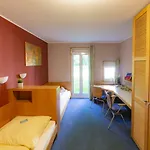 Hotel Wilhelm-kempf-haus 2*