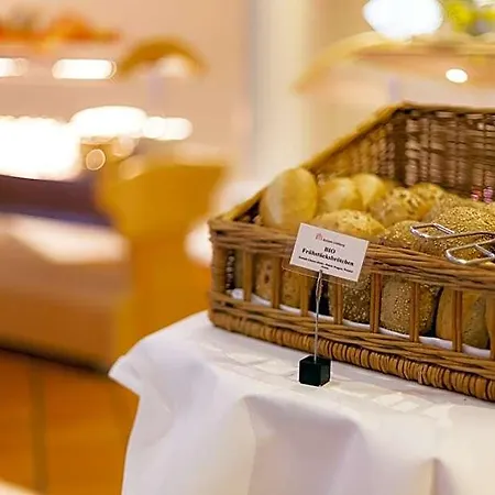 Wilhelm-kempf-haus Hotel 2*
