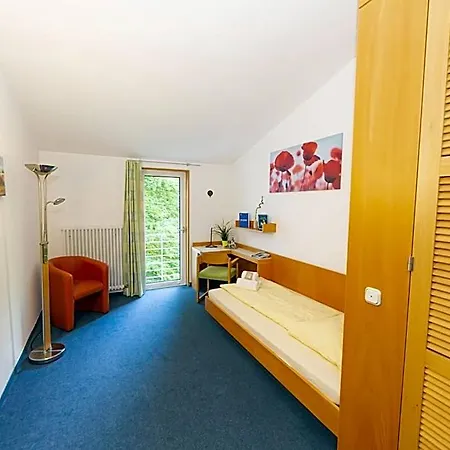 Wilhelm-kempf-haus 2*