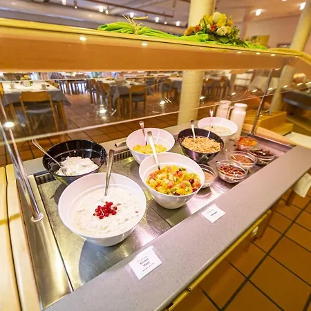 Wilhelm-kempf-haus 2*